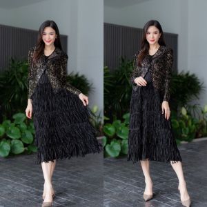 เซตเสื้อคลุม + ชุดเดรส  ผ้าเวลวิทอัดพลีท ฟรุ๊งฟริ๊ง AA Premium  ที่สวย ทรงคุณค่า ที่คนสวยคู่ควร 🎁 พร้อมส่ง  เสื้อคลุมปกสูท แพตเทิร์น แขนยาว 🤗 ความยาวกำลังดี ทรงสวยเรียบหรู เลเซอร์ กริตเตอร์สีทอง