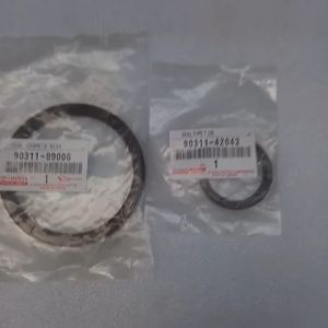 Phớt đầu cơ Toyota Camry 2016 . Phớt đuôi cơ Toyota Camry 2016. hàng xịn 2.0/2.5