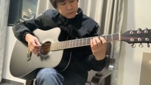 พร้อมการเล่นเพื่อคนที่ต้องการกีต้าร์มือซ้าย กีต้าร์โปร่ง 41 นิ้ว คอนโซล Paramount และ Left Hand รวมถึง 41 นิ้ว