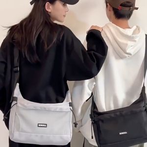 Famenr【พร้อมส่ง】กระเป๋าสะพายข้างแฟชั่นกระเป๋าสะพายกระเป๋า Messenger กระเป๋ากันน้ํา