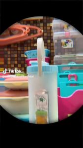 Green Leaf 5351 Eskan Botol Air Minum / Minyak 2 Liter Plastik Water Jug Nova