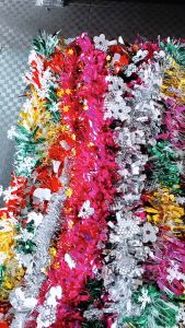 สายรุ้ง สายรุ้งตกแต่งต้นคริสต์มาส🎄 หลากสี ยาว3เมตร ใช้ประดับงานวันเกิด ปีใหม่ ปาร์ตี้ งานบวช งานวัด งานรื่นเริ่งต่างๆ