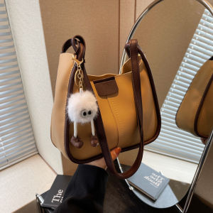 Trendy Leather Crossbody Bag Womens 2024 New Large Capacity Single Shoulder Sling Bag Commute High-End Feelings Womens Bag