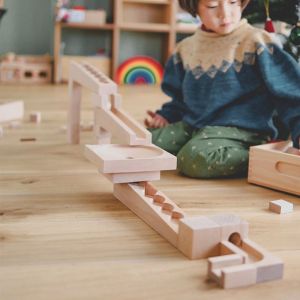 Pure Solid Wood Snakelike Track Building Blocks Childrens Educational Puzzle Rolling Ball Toy Lever Kindergarten Ping Pong Teaching Aids