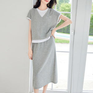 Elegant Summer New Short Sleeve T-Shirt Skirt Set