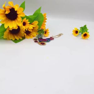 5 Pieces of Diamond Painted Keychain Christmas pattern acrylic Christmas tree Ornaments for Personal use or as a Christmas gift