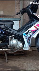 Stiker Striping Revo Absolute R 110 grafis variasi 002