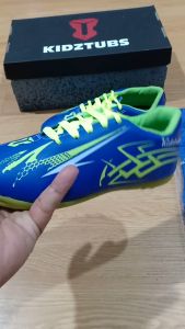 KIDZTUBS Sepatu Futsal Anak Paket Komplit Sepatu Futsal Tas Skin Deker Kaos Kaki Usia 6-10 Tahun Size 28 29 30 31 32 33 34 35 36 37 KDZ1720011625