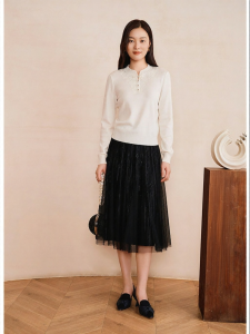 YINER | New Chinese Style Embroidered Pearly Wool Knitted Sweater