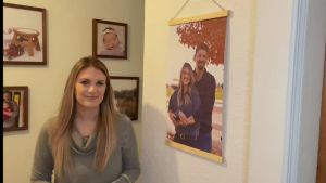 Custom Hanging Canvas Painting mencetak foto keluarga anda bayi kanvas Poster seni dinding dengan kayu pepejal Hanging Scrolls Painting baru