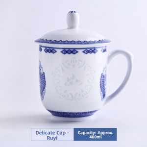 Tea Brewing Custom Ceramics Blue and White Porcelain Cup for Home/Office