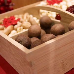 结婚用品 结婚压床摆件 四宫格婚礼干果提盒 （不含果子） / Wedding Accessories Chinese Wedding fruit plate (empty plate only)