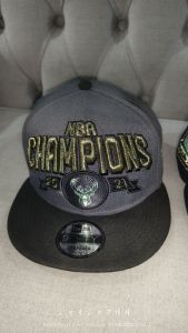 Cap New era ORI terpakai masih keadaan baru