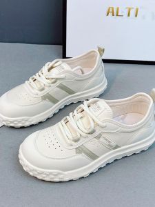 Ultra-Light Large Size Womens Running Shoes Comfortable Soft Bottom Casual Sports Shoes Breathable Leather Outdoor Shoes