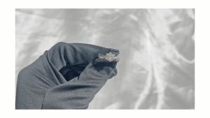 ชุดของ แหวนเงิน ชุบทองคำขาว ก้านไขว้ ฝังเพชร ขนาด 1 กะรัต moissanite