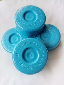 Tutup galon isi ulang 200 pcs murah warna biru bahan elastis anti tumpah anti pecah merek IB