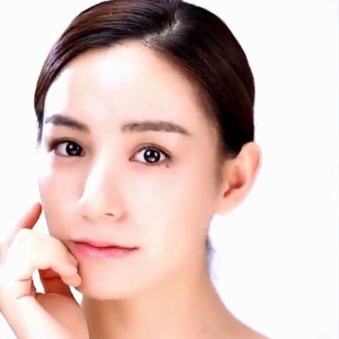 eye cream krim mata vitamin c cream penghilang kantung mata Garis Halus