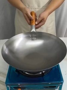 Deep Shape Carbon Steel Wok with Wooden Handle | Traditional Steel Caldron Sauce Pan | Kuali Besi Karbon Masak Goreng