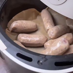 1kg Lạp Xưởng Tươi Siêu Nạc Thơm Béo Thịt Đỏ Tự Nhiên Nướng Chiên Không Màu Thực Phẩm - VỰA KHÔ NÀNG TIÊN