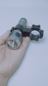 Kẹp 2 ống tron cổ dài dùng cho đèn pin +1 tô vít lục giác Mã CD8