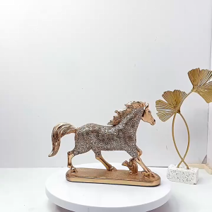 Eyre Patung Kuda Keberuntungan - Hiasan Meja Kantor Dekorasi Ruang Tamu Hadiah Housewarming (Bawa Rezeki)