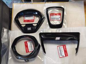 ครอบ4ชิ้นดำเงาแท้เบิกใหม่ทุกชิ้น