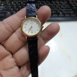 Đồng hồ nữ cao cấp Alba size 26mm lịch lộc case mạ vàng dây da second hand si Nhật