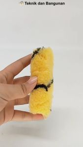 Bulu Kuas Rol Refill Kapal 4\" Masaki\\n\\nBulu Kuas Rol Refill Kapal 4\" Masaki adalah sebuah aksesoris penataan rambut yang dirancang khusus untuk mengganti bulu kuas roll yang sudah rusak pada alat penataan rambut. Dengan ukuran 4 inch (102mm), bulu kuas ini memastikan hasil penataan rambut yang lebih baik dan efisiensi waktu serta biaya.\\n\\n Apa Itu Bulu Kuas Rol Refill Kapal 4\"?\\n\\nBulu Kuas Rol Refill Kapal 4\" Masaki adalah sebuah refill bulu kuas roll yang dapat digunakan untuk mengganti bulu kuas roll yang sudah rusak pada alat penataan rambut. Produk ini memiliki panjang 4 inch (102mm) dan dirancang dengan kualitas tinggi untuk memberikan hasil penataan rambut yang maksimal.\\n\\n Spesifikasi & Ukuran\\n\\nBulu Kuas Rol Refill Kapal 4\" Masaki memiliki spesifikasi sebagai berikut:\\n\\n- Panjang: 4 inch (102mm)\\n- Kualitas tinggi bulu kuas\\n- Kapasitas refill bulu kuas\\n\\n Keunggulan Kualitas Tinggi Bulu Kuas\\n\\nKeunggulan dari Bulu Kuas Rol Refill Kapal 4\" Masaki adalah kualitas tinggi bulu kuas yang digunakan. Dengan kualitas bulu kuas yang baik, hasil penataan rambut akan lebih maksimal dan dapat meningkatkan efisiensi waktu serta biaya.\\n\\n Cara Menggunakan Bulu Kuas Rol Refill Kapal 4\"\\n\\nBerikut adalah langkah-langkah dalam menggunakan Bulu Kuas Rol Refill Kapal 4\" Masaki:\\n\\n Persiapan Sebelum Mengganti Bulu Kuas\\n\\nSebelum mengganti bulu kuas, pastikan alat penataan rambut sudah dalam keadaan bersih dan kering. Jika perlu, bersihkan alat penataan rambut terlebih dahulu sebelum mengganti bulu kuas.\\n\\n Langkah-langkah Mengganti Bulu Kuas\\n\\nBerikut adalah langkah-langkah dalam mengganti bulu kuas:\\n\\n1. Buka alat penataan rambut dan lepaskan bulu kuas roll yang sudah rusak.\\n2. Pasang Bulu Kuas Rol Refill Kapal 4\" Masaki pada alat penataan rambut.\\n3. Pastikan bulu kuas sudah terpasang dengan baik dan tidak ada yang terlepas.\\n4. Tutup alat penataan rambut dan siapkan untuk digunakan.\\n\\n Manfaat Penggunaan Bulu Kuas Rol Refill Kapal 4\"\\n\\nBerikut adalah manfaat penggunaan Bulu Kuas Rol Refill Kapal 4\" Masaki:\\n\\n Efisiensi Waktu & Biaya\\n\\nDengan menggunakan Bulu Kuas Rol Refill Kapal 4\" Masaki, waktu dan biaya yang diperlukan untuk mengganti bulu kuas roll dapat ditekan. Hal ini karena proses penggantian bulu kuas menjadi lebih mudah dan cepat.\\n\\n Hasil Penataan Rambut yang Lebih Baik\\n\\nKualitas tinggi bulu kuas yang digunakan pada Bulu Kuas Rol Refill Kapal 4\" Masaki dapat meningkatkan hasil penataan rambut. Dengan hasil penataan rambut yang lebih baik, pelanggan akan merasa puas dan berpotensi kembali menggunakan jasa penataan rambut.\\n\\n Tips & Trik dalam Menggunakan Bulu Kuas Rol Refill Kapal 4\"\\n\\nBerikut adalah beberapa tips dan trik dalam menggunakan Bulu Kuas Rol Refill Kapal 4\" Masaki:\\n\\n Perawatan Bulu Kuas Rol Refill Kapal 4\"\\n\\nUntuk menjaga kualitas bulu kuas, lakukan perawatan rutin seperti membersihkan bulu kuas setelah digunakan dan menyimpannya dalam keadaan kering.\\n\\n Aksesoris Penataan Rambut Lainnya yang Kompatibel\\n\\nBulu Kuas Rol Refill Kapal 4\" Masaki dapat digunakan bersama dengan aksesoris penataan rambut lainnya yang kompatibel, seperti sisir, penjepit rambut, dan alat styling rambut lainnya.\\n\\nSemoga informasi ini bermanfaat bagi Anda yang ingin meningkatkan kualitas penataan rambut dengan menggunakan Bulu Kuas Rol Refill Kapal 4\" Masaki.\"\n}