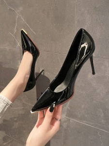 รองเท้าส้นสูงหนัง PU สีดำ ทรงหัวแหลม พื้นยาง สำหรับผู้หญิง ฤดูใบไม้ร่วง 2025 รองเท้าส้นเดี่ยวทรงแบนสุดเซ็กซี่