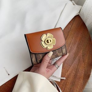 Retro Versatile Short Wallet for Women 2025 New Style Multi-Card Slot Coin Purse Folding Design Nail Head Decoration Personality