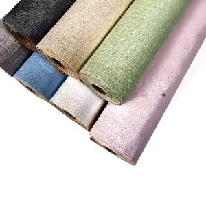 xốp dán tường dài 28 m rộng 50 cm mặt sau có sẵn keo tráng nhôm dán trực tiếp cho các bề mặt tường phẳng mịn và láng nhẵn