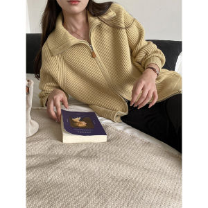 เสื้อสเวตเตอร์ถักแบบมีซิปเปิดไหล่แบบหลวมสไตล์ผู้ชาย ปกคอ 3% เส้นใยอะคริลิก ฤดูใบไม้ผลิ 2024 แขนยาว ปกติ