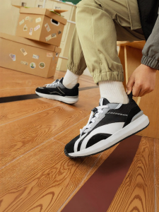 LI-NING KIDS | Lightweight Soft-Soled Sports Shoes