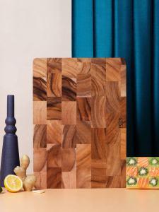 LC LIVING | Uncoated Unwaxed Wooden Cutting Board
