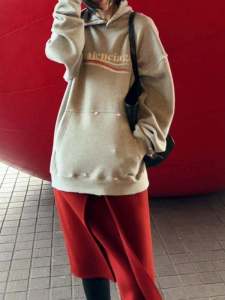 กระโปรงทรงเอเอวสูงสีแดงสไตล์ฝรั่งเศสย้อนยุค เดรสยาวปานกลางฤดูหนาว กระโปรงทรงเอเอวสูง กระโปรงทรงเอ