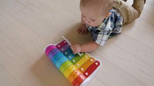 Fat Brain Toy Rock N Roller Piano ของเล่นเสริมพัฒนาการแบบมีเสียง สำหรับเด็ก 10 ปีขึ้น