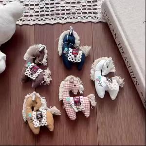 1pc Cute Handmade Fabric Pony Embroidery Brooch Pin Cartoon Jewelry Clothing Accessories New Horse Corsage Stuffed Animal Brooch