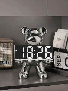 Luxury Violent Bear Clock Ornament Electronic Clock