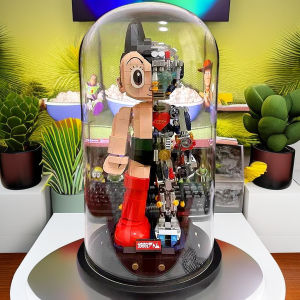 Applicable to Pinduqi Iron Arm Astro Boy Display Box Luminous Glass Cover Tide Play Hand Office Transparent and Dustproof Storage Box