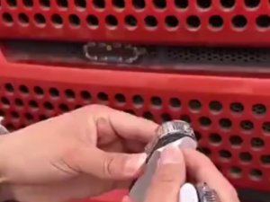 2pcs Solar Charging Mini Warning Taillights MotorcyclWaterproof Flashing Light