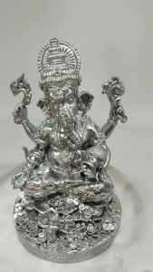 พระพิฆเนศปางมหาเศรษฐีเนื้อเหล็กน้ำพี้พ่นเงิน(Silver)