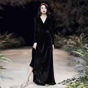 Velvet Evening Dress Womens New Arrival Classy Chorus Conductor Light Luxury Minority Fancy Annual Meeting Plus Size Black Dress