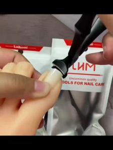 Ingrown Nail Clippers Slanted Curved Blade Toenail Clippers Wide Jaw Anti-Splash Nail Clipper for Thick Ingrown Nails Stainle