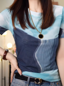 ทันสมัย สลิมฟิต เสื้อยืดพิมพ์ลายแขนสั้น ผู้หญิง ผ้ากอซคอกลมสุทธิบาง ฤดูร้อน เสื้อท่อนบน เสื้อผ้าทํางานสร้างสรรค์