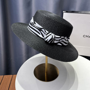 French Style Flat Top Straw Hat Women Summer New Wide Brim Sunshade Beachside Elegant Hat Butterfly Knot Design Sun Protection