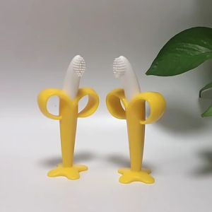 Gigitan Bayi Bentuk Pisang dan Sikat Gigi Silikon - Teether Baby Banana Silicone