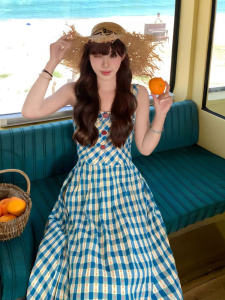 Retro Fashionable Two-Piece Set Top And Halter Skirt Ensemble Summer 2026 Cotton Blend Comfortable Vintage Style OOTD