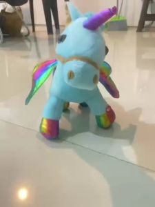Mainan Musik Mewah Unicorn dengan Sayap yang Dapat Mengepak & Menyala