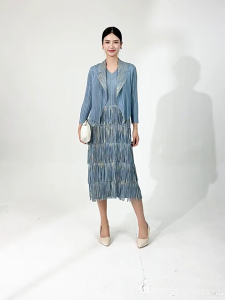 Miyake เซ็ตจับจีบสำหรับผู้หญิงชุดสูทกระโปรงสองชิ้นพิมพ์ลายแขนกุดชุดเดรสไปทำงานแต่งพู่