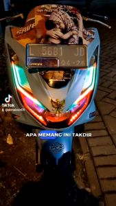 (Kontrol aplikasi + kendali jarak jauh)Angel Eye Lamp Eyeliner Lampu Alis Mata Malaikat Lampu LED Warna-warni dengan 2 Mode Lampu Sinyal Belok DRL dengan Lampu Selamat Datang untuk Skuter Sepeda Motor 12V